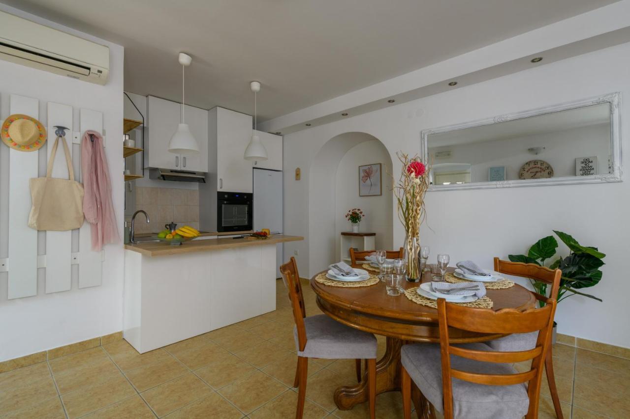Apartman Aleksandra Pula Exterior photo